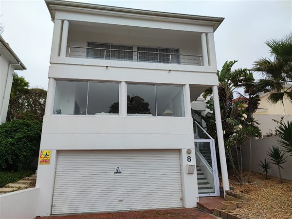 4 Bedroom House 4 Bedroom House