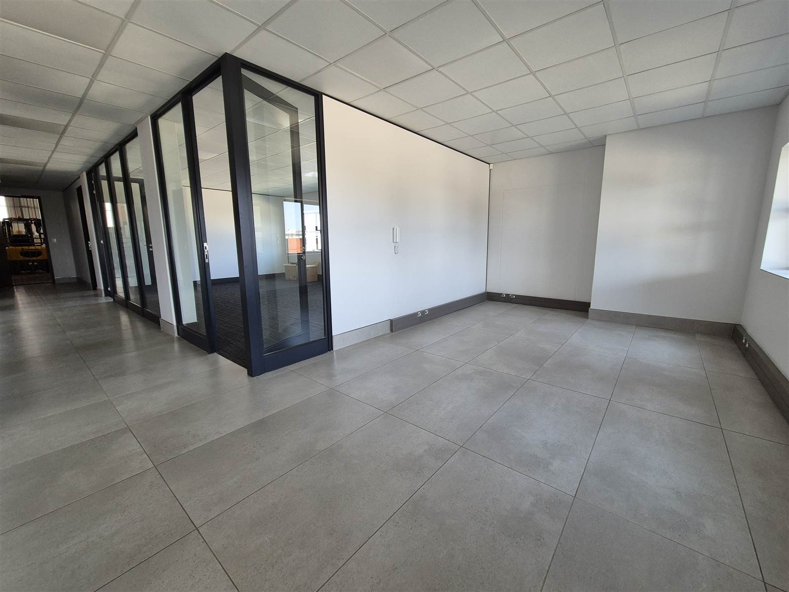 862  m² Industrial space in Linbro Park photo number 6
