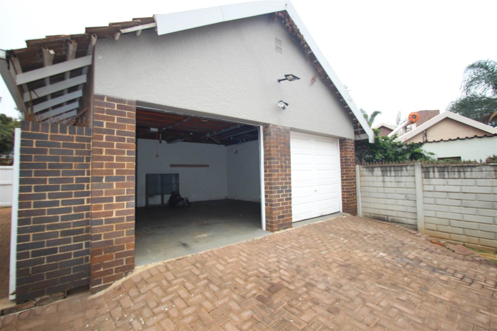 4 Bed House in Edenvale photo number 17