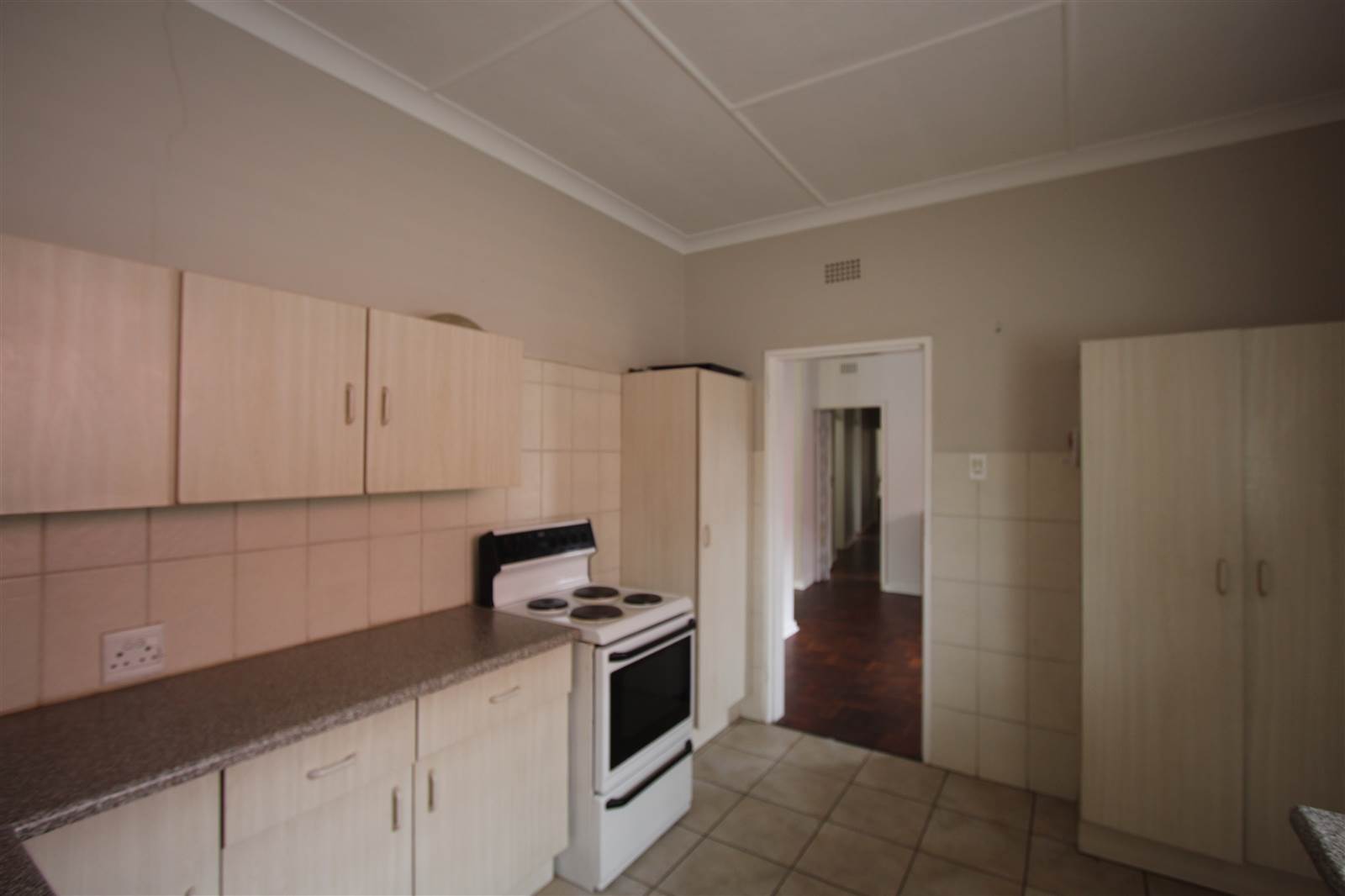 4 Bed House in Edenvale photo number 15