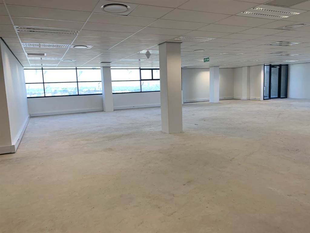 365  m² Commercial space in Illovo photo number 10