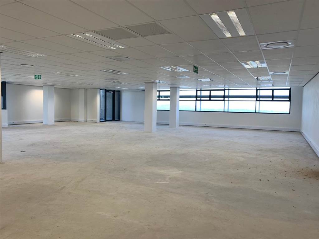 365  m² Commercial space in Illovo photo number 9