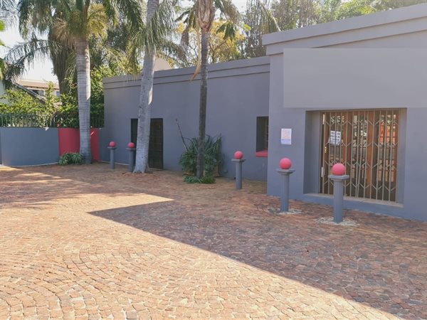 390  m² Commercial space in Rustenburg Central