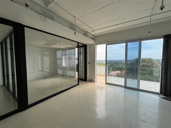 222  m² Commercial space in Illovo