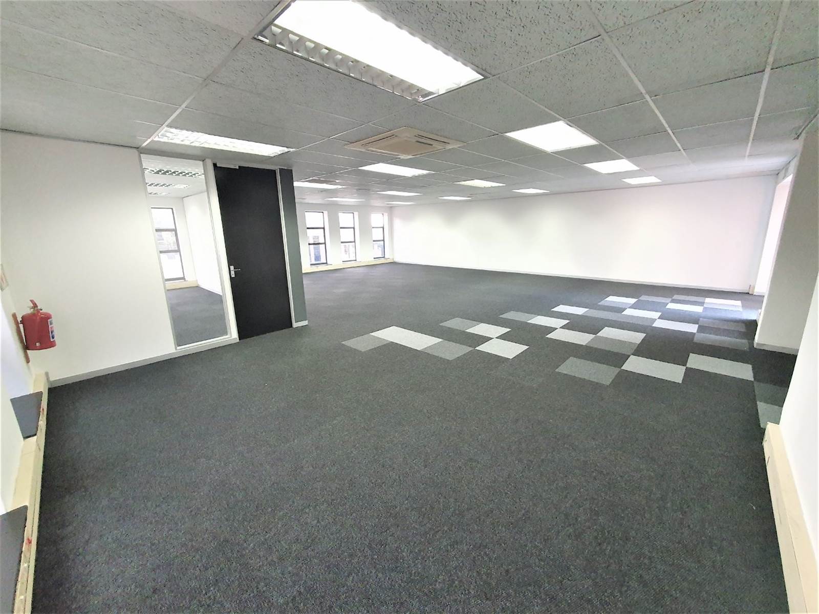 277  m² Office Space in Hurlingham photo number 6