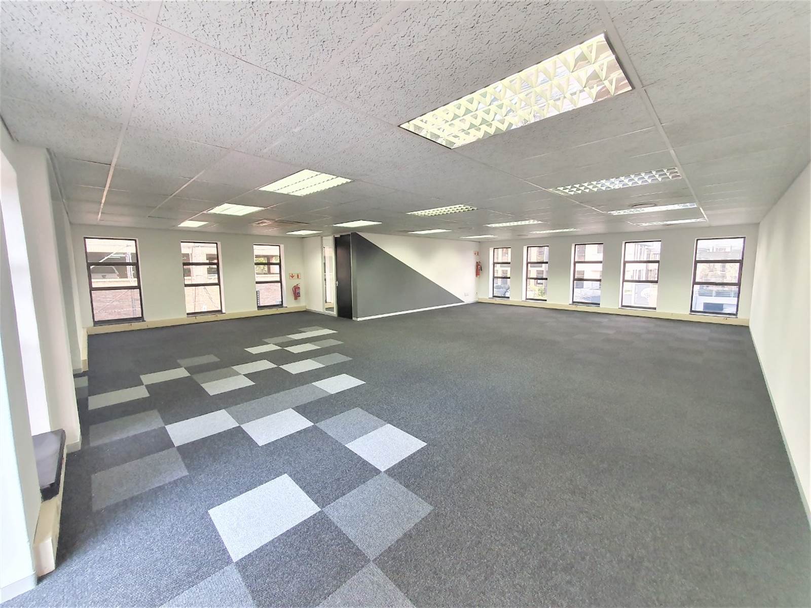 277  m² Office Space in Hurlingham photo number 5