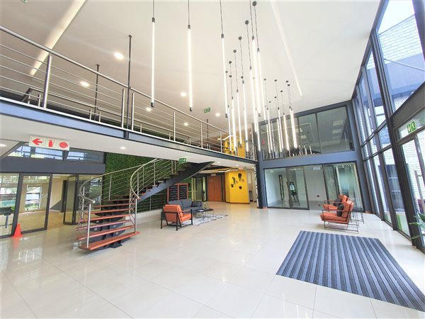 277  m² Office Space in Hurlingham