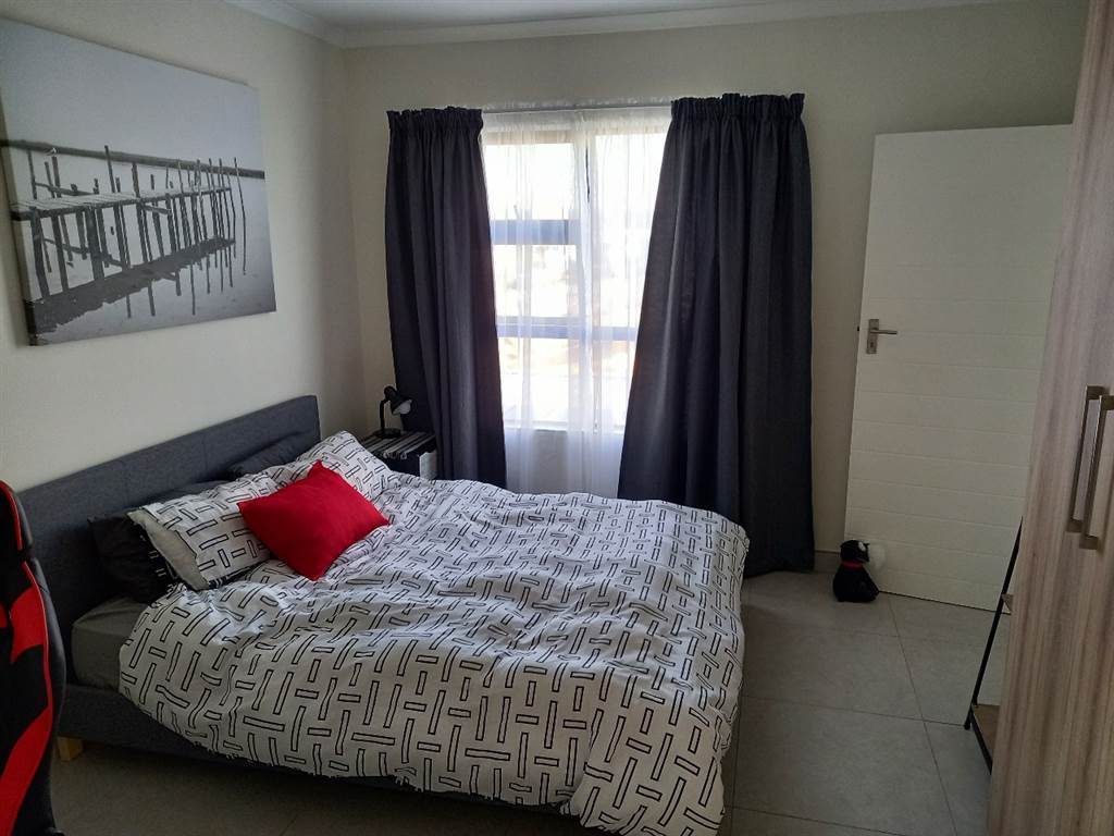 1 Bed Townhouse in Modderfontein photo number 12