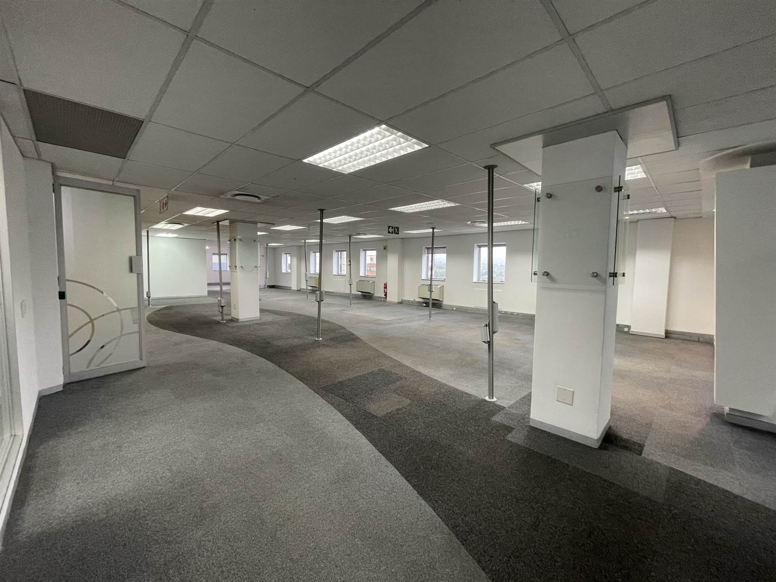 677  m² Commercial space in Rosebank photo number 17