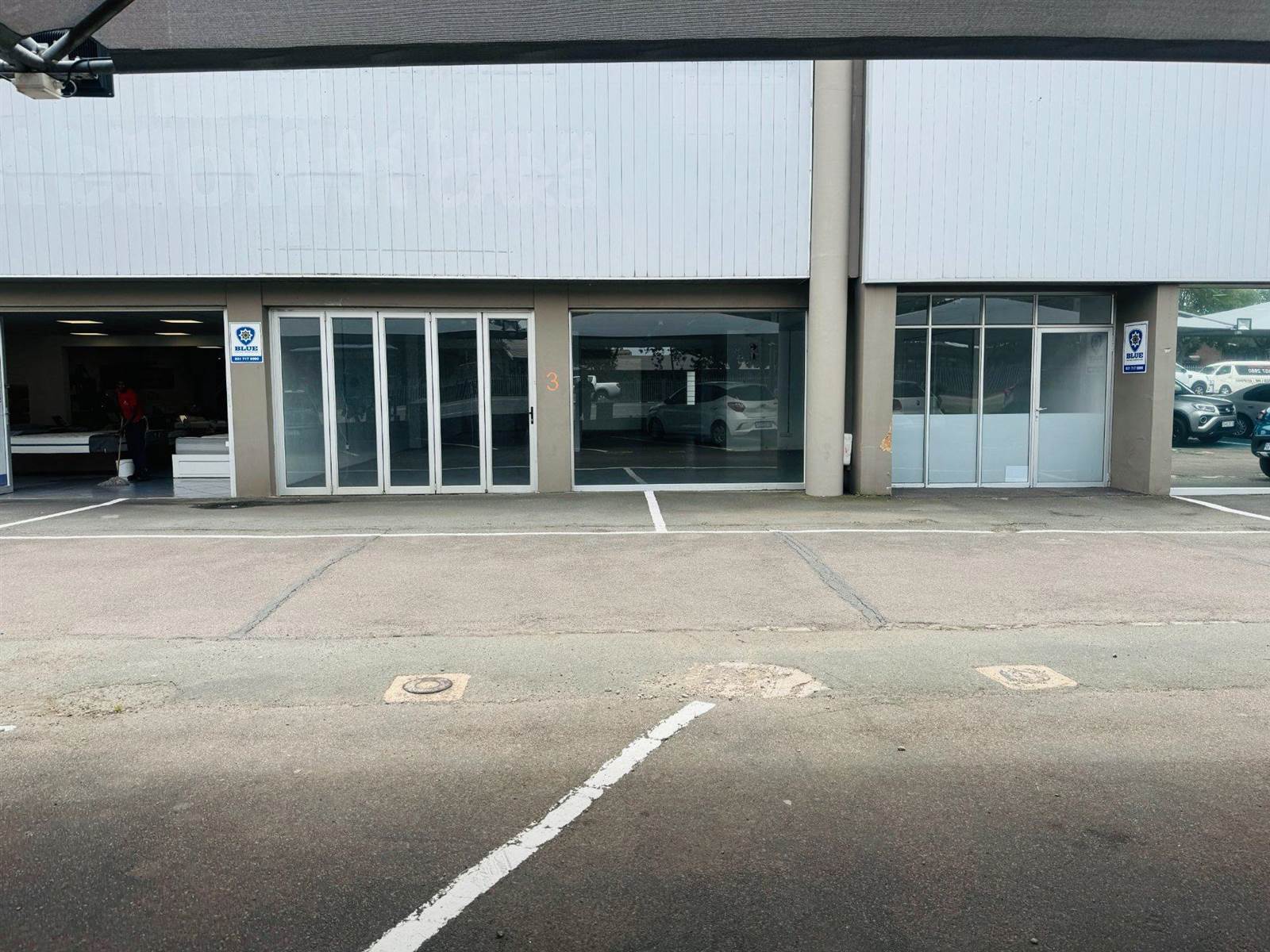 294  m² Commercial space in Pinetown Central photo number 2