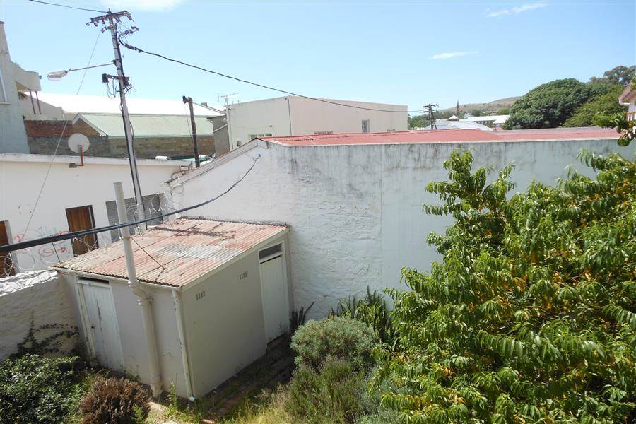 385  m² Commercial space in Grahamstown Central photo number 18