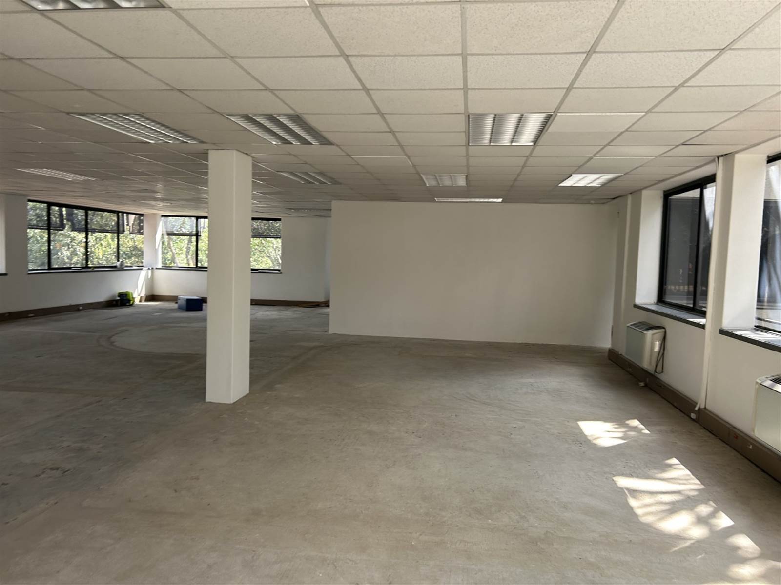 411  m² Commercial space in Woodmead photo number 4