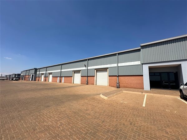 1 315  m² Industrial space