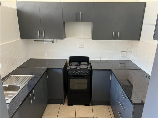 2 Bed Apartment in Sunnyside