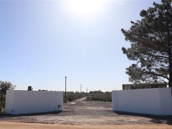 8650 m² Land available in Hopefield