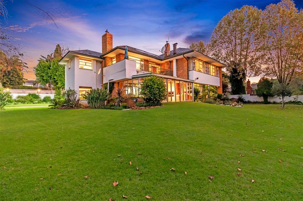 6 Bed House for sale in Waverley T4131130 Private Property 6 Bed House for sale in Waverley T4131130 Private Property