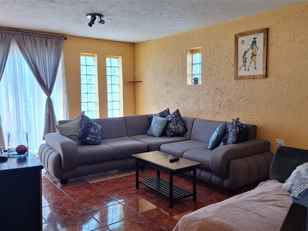 4 Bed House in Mimosa Park