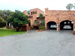 28 m² Farm in Kameeldrift West