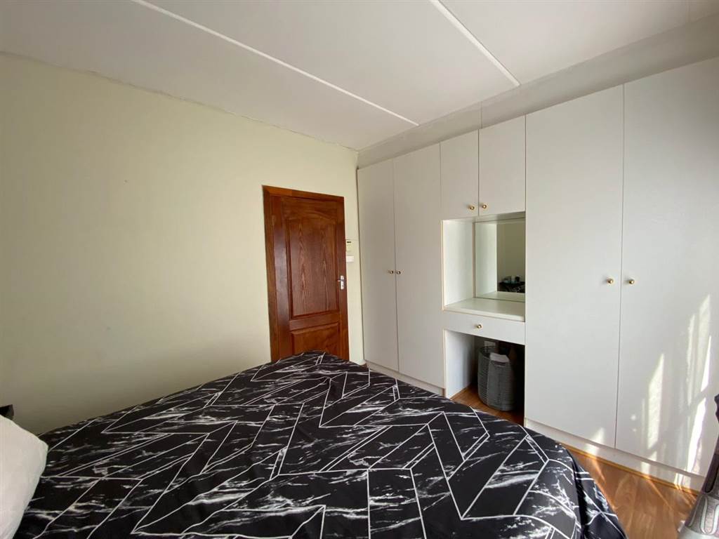 2 Bed Apartment in Sasolburg photo number 6