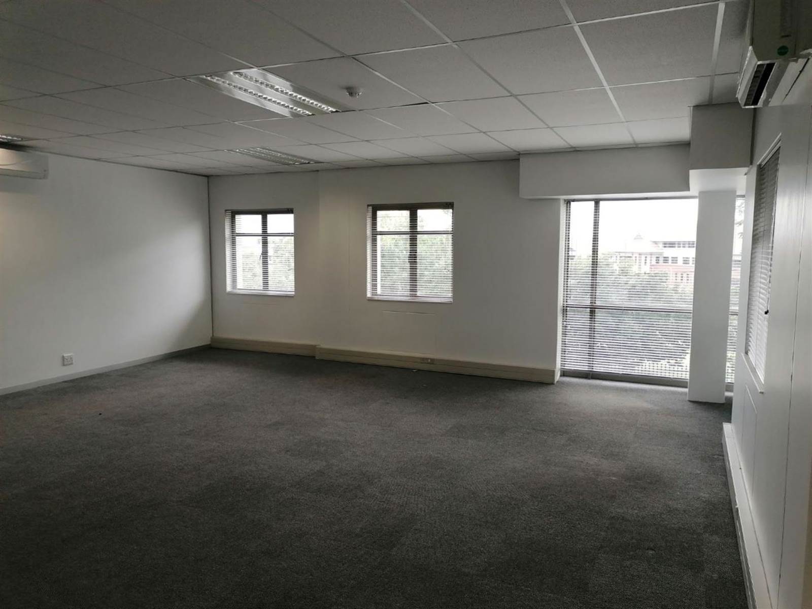 356.8  m² Commercial space in Bryanston photo number 5