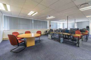 582  m² Commercial space in East London Central photo number 4