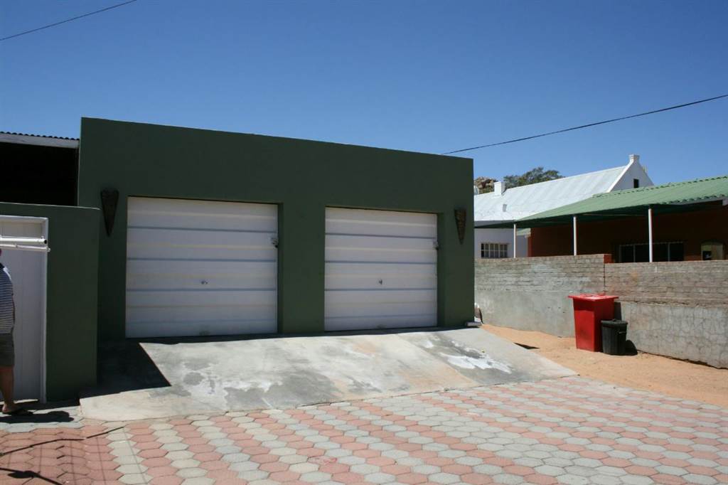 4 Bed House in Springbok photo number 6