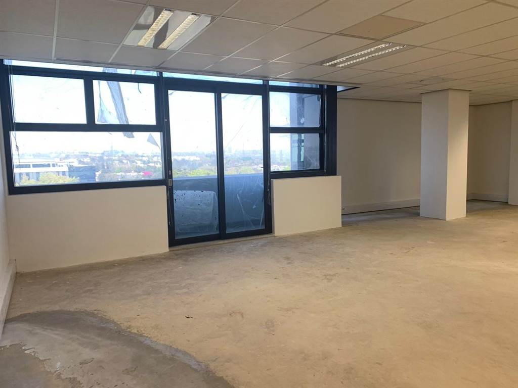 274  m² Commercial space in Illovo photo number 10