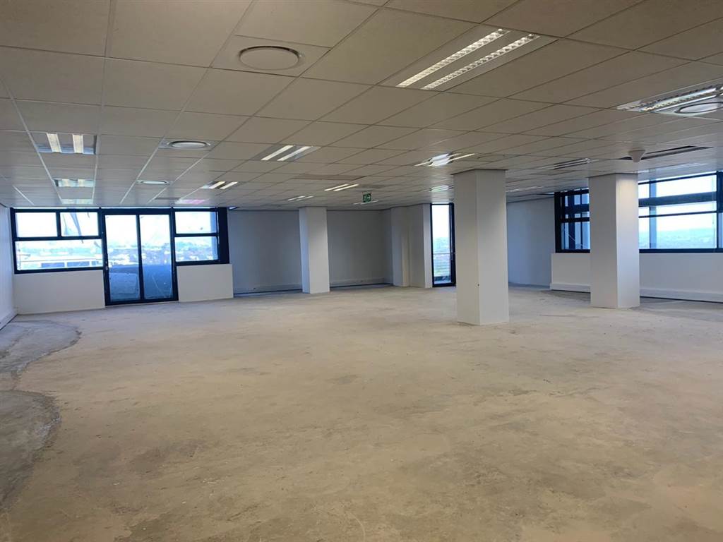 274  m² Commercial space in Illovo photo number 7