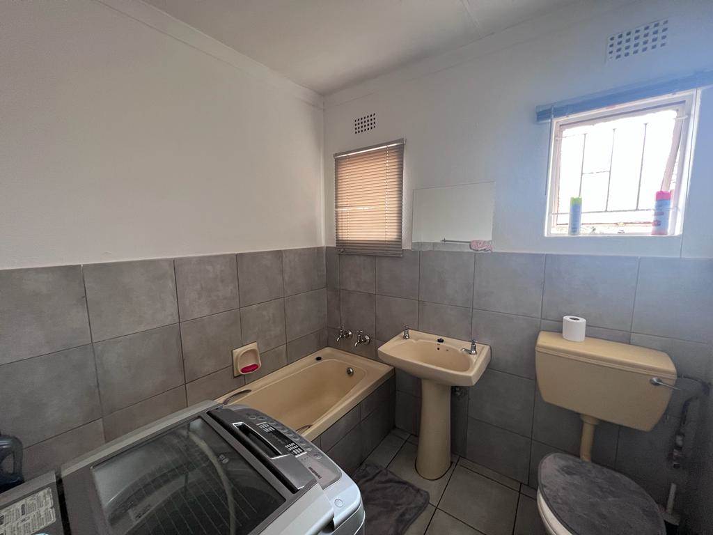 3 Bed House in Lawley photo number 5