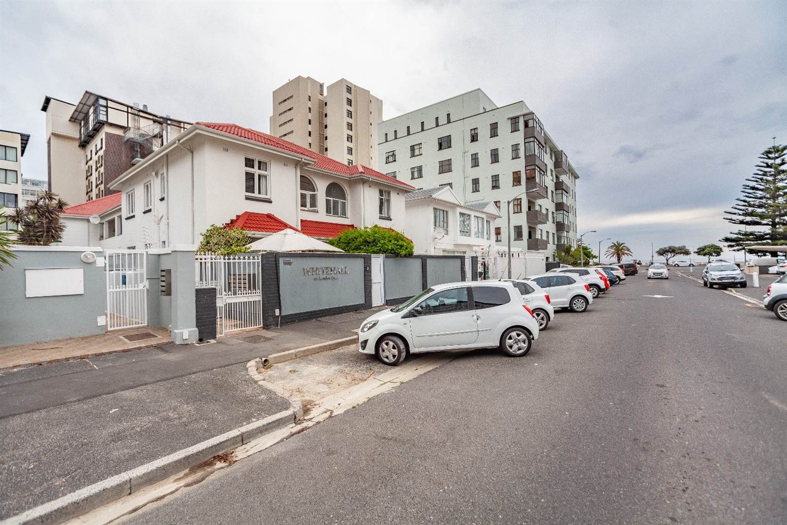 2 Bed Apartment in Sea Point photo number 28