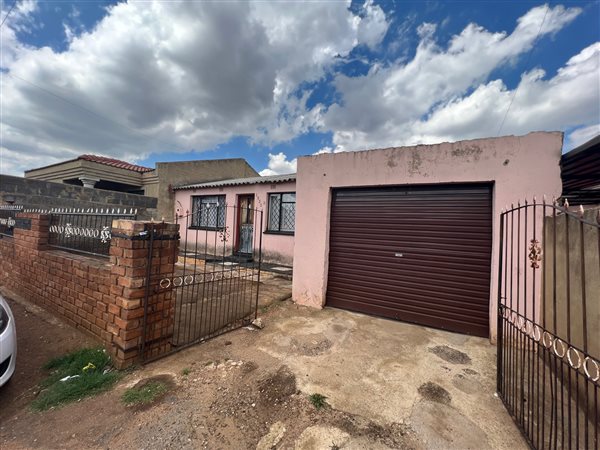 2 Bed House in Zola
