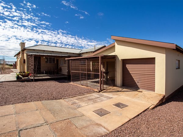 4 Bedroom House