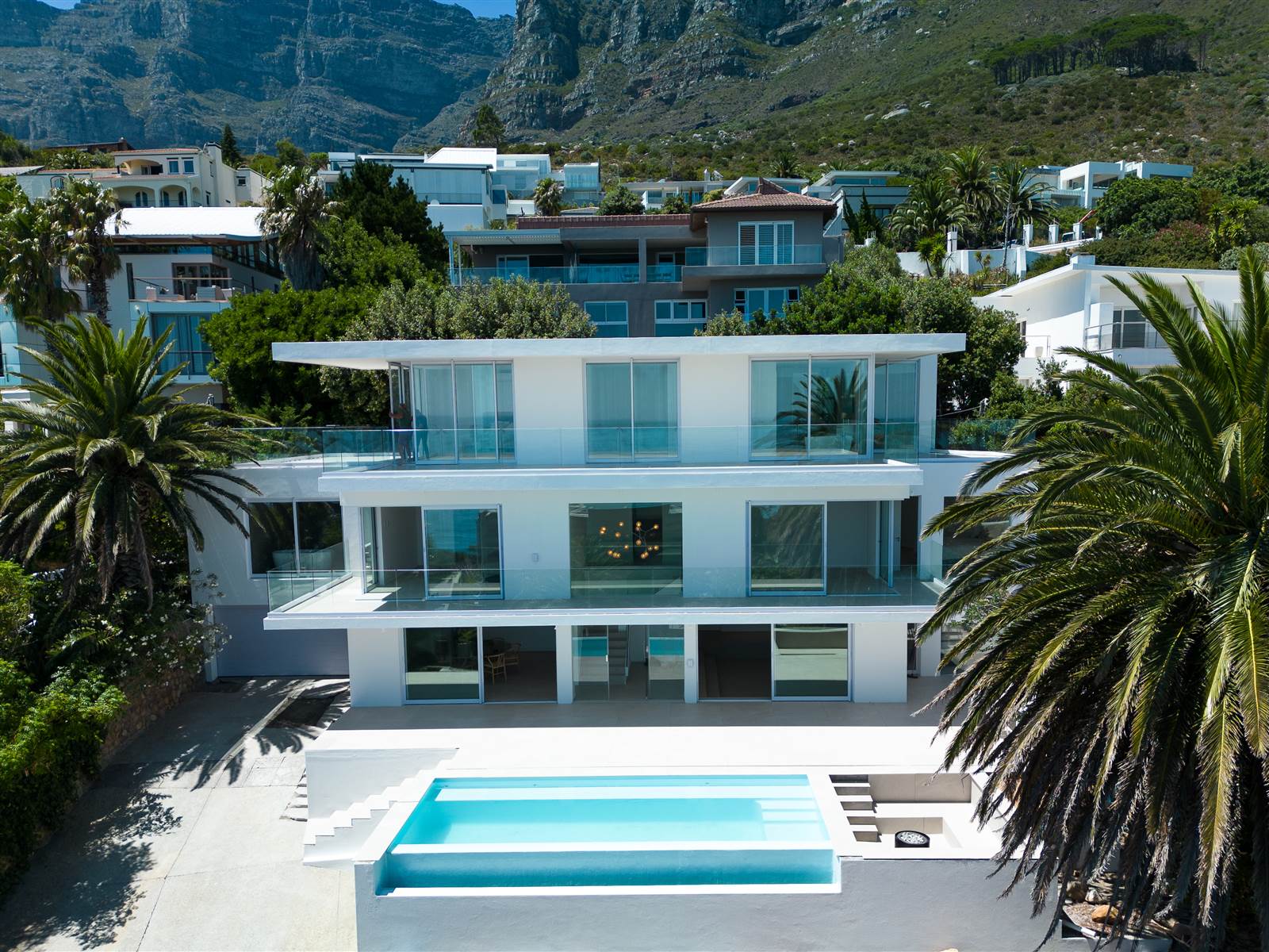 5 Bed House in Camps Bay photo number 1