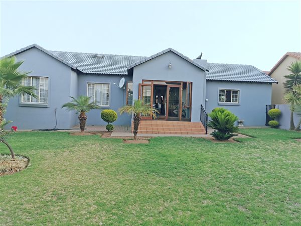 3 Bedroom House 3 Bedroom House