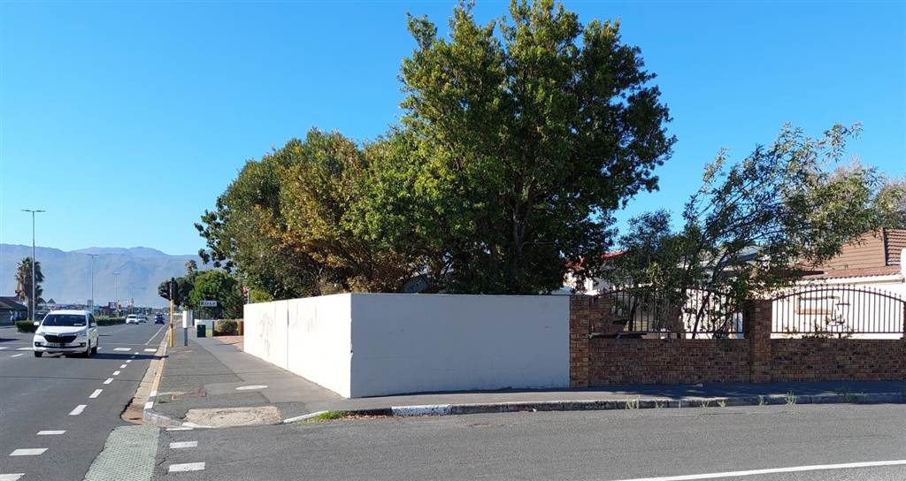 353 m² Land available in Strand South photo number 4