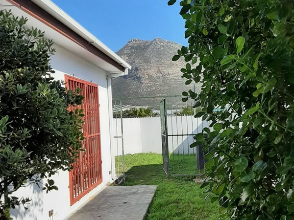 3 Bed House in Muizenberg