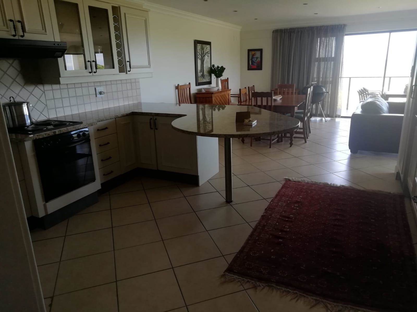 3 Bed Apartment in Jeffreys Bay photo number 6