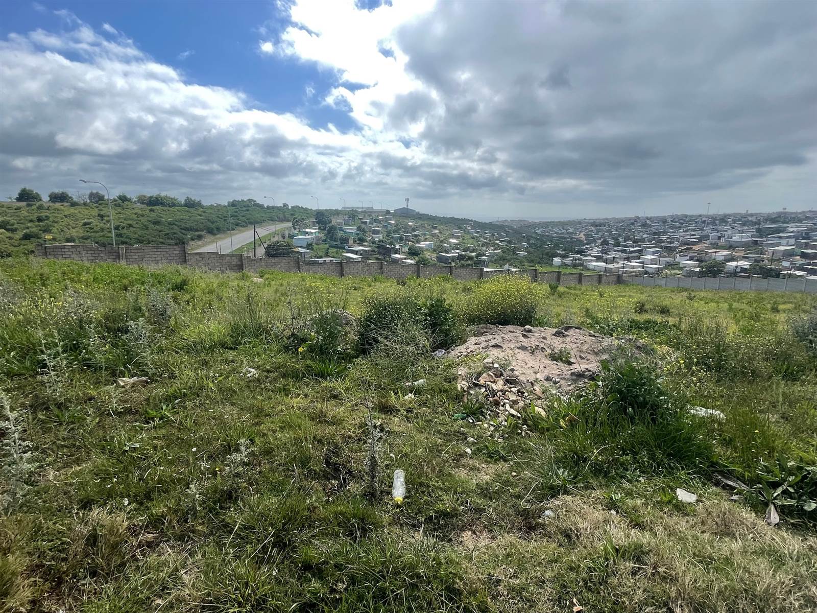 2670 m² Land available in Kwanonqaba photo number 2