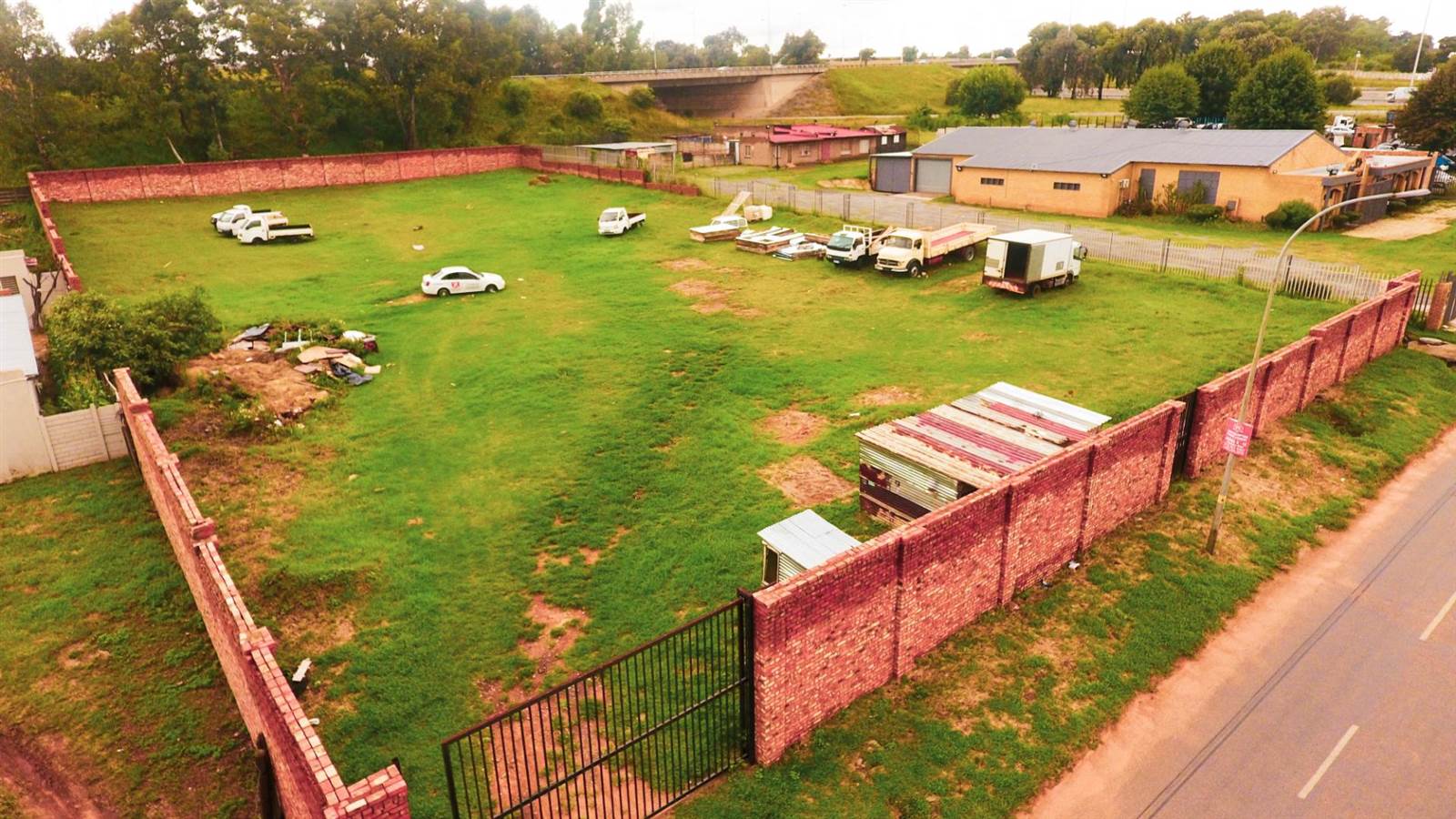4500 m² Land available in Elandsfontein AH photo number 6