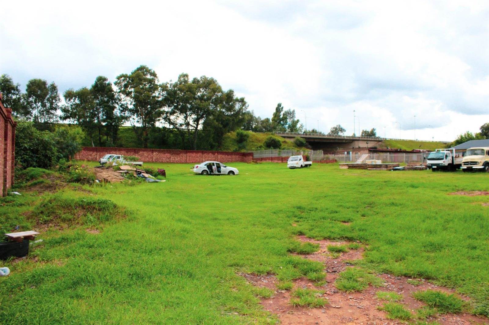 4500 m² Land available in Elandsfontein AH photo number 2