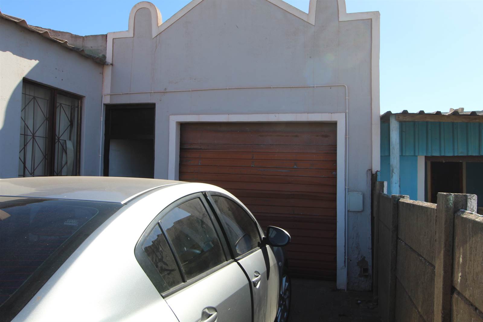 2 Bed House in Louwville photo number 2
