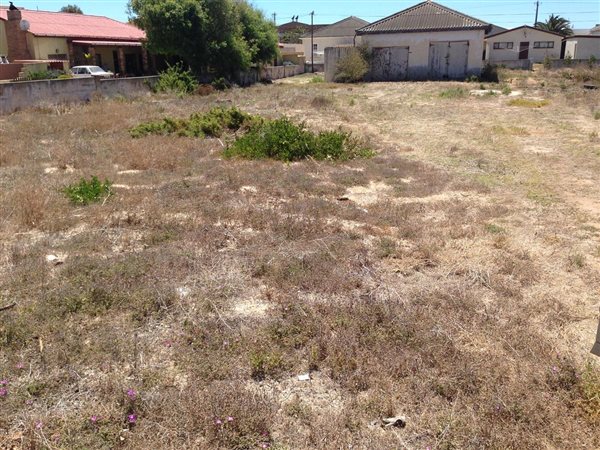 1082 m² Land available in Lamberts Bay