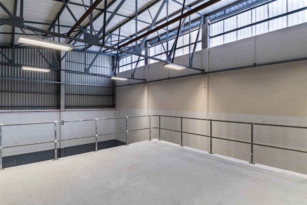 546  m² Industrial space in Blue Downs photo number 11