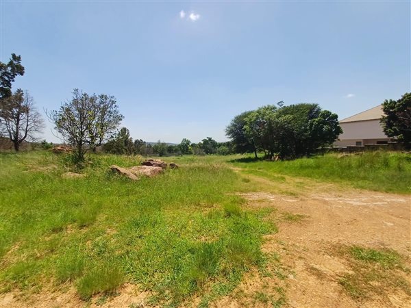 8 644 m² Land