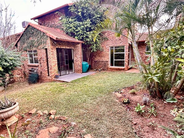 3 Bedroom Townhouse 3 Bedroom Townhouse