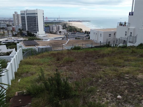 594 m² Land 594 m² Land