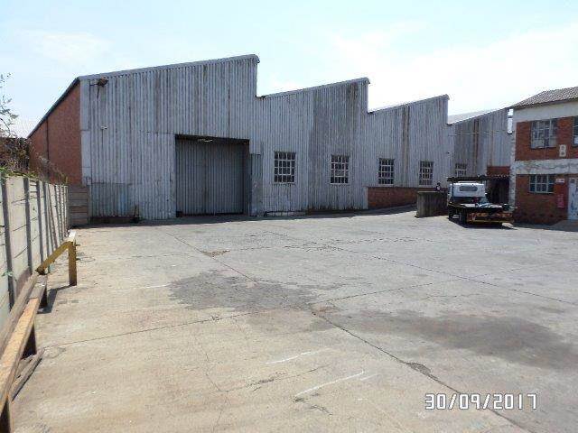 10500  m² Industrial space in Manufacta photo number 2