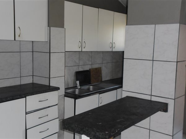2 Bedroom House 2 Bedroom House