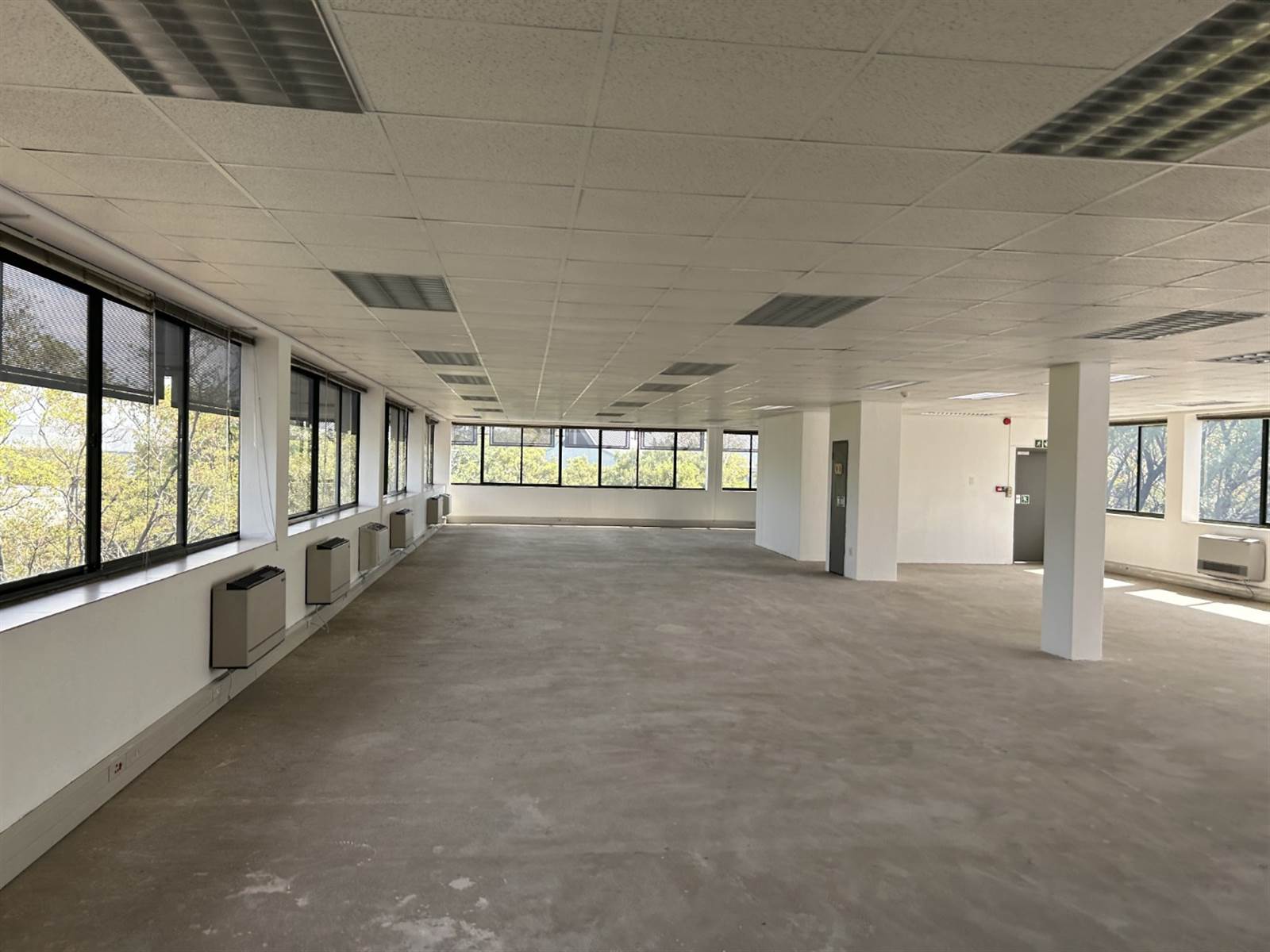 395  m² Commercial space in Woodmead photo number 9