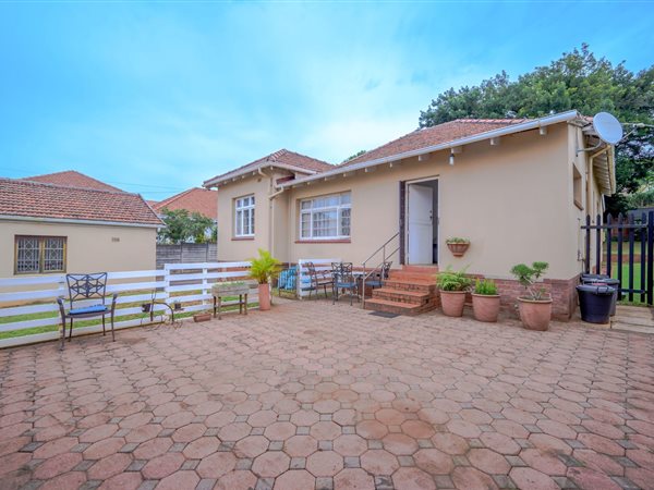 3 Bedroom House 3 Bedroom House